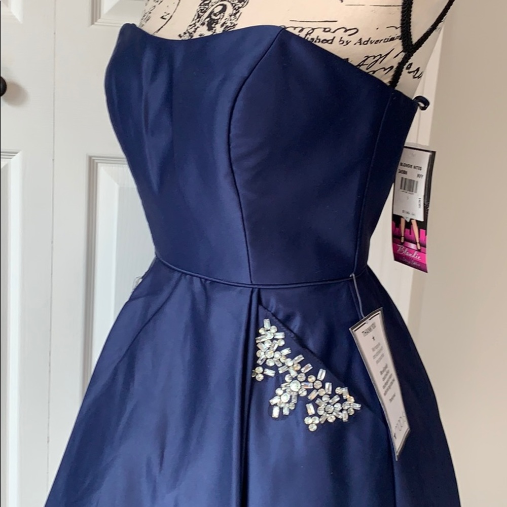 NAVY STRAPLESS DRESS - Picture 2 of 5